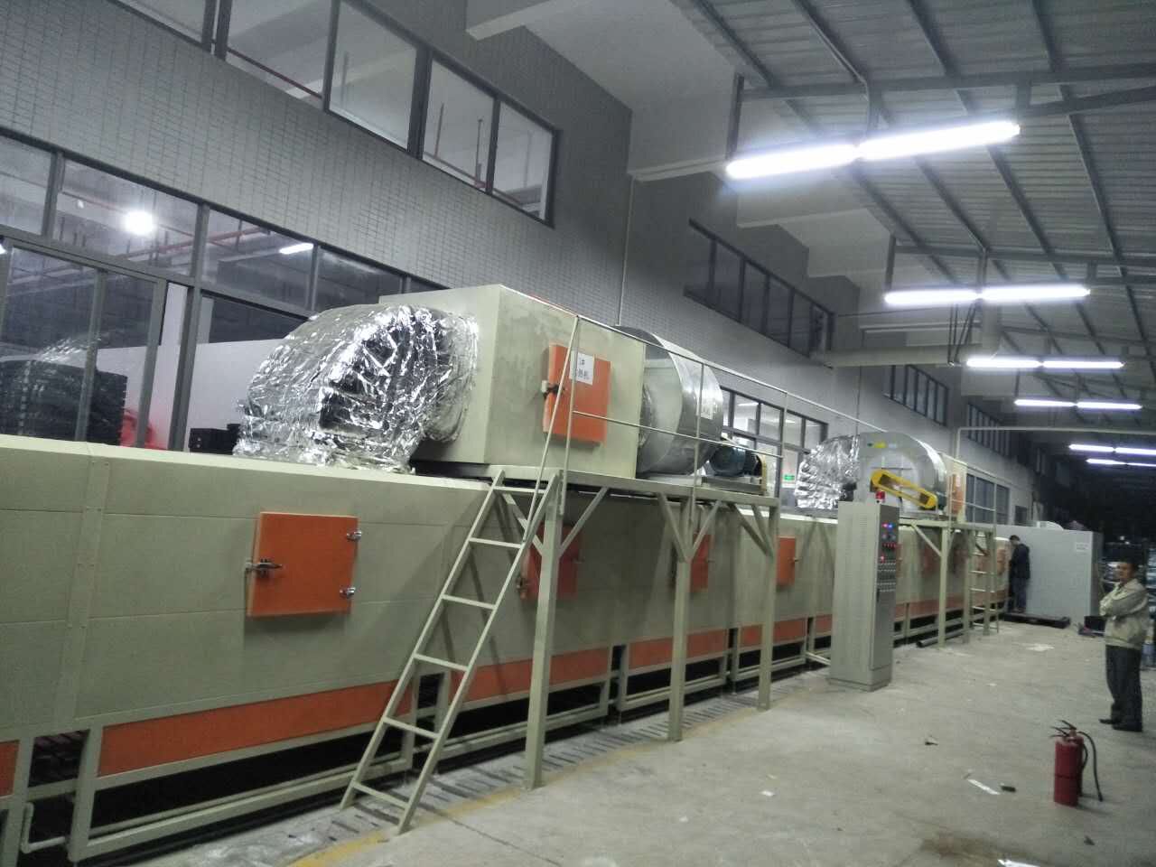 熱烈慶祝TCL大型清洗烘干線投入使用！優(yōu)質(zhì)設(shè)備、領(lǐng)先制造！